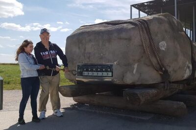 Visit Bath And Stonehenge: Private Black Cab Day Trip from London - Amesbury stop: a short museum and a big name in the background