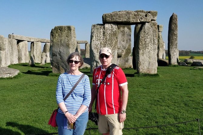 Visit Bath And Stonehenge: Private Black Cab Day Trip from London - Price and value: why the per-vehicle setup can help