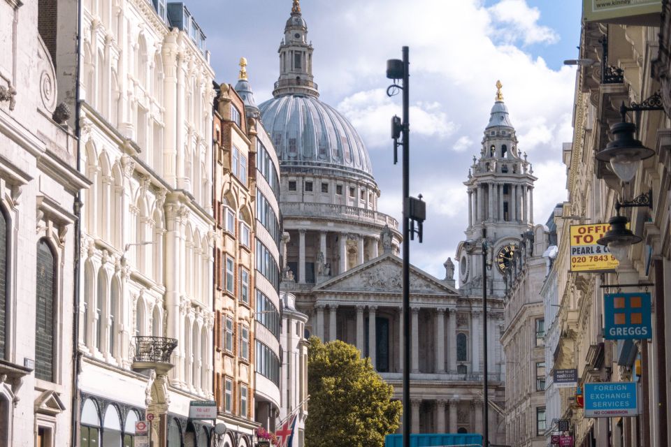 Westminster to Tower Bridge Customized Tour with a Local - Borough Market Street Food: Taste the City While You Walk