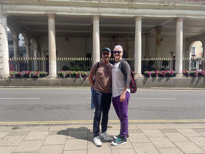 Windsor: Private Town-Walking Tour - Eton and Thames Street: crossing the story to everyday life